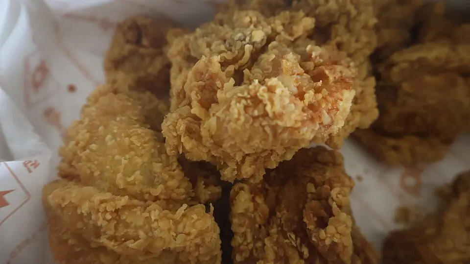 Potongan ayam goreng Korea yang renyah