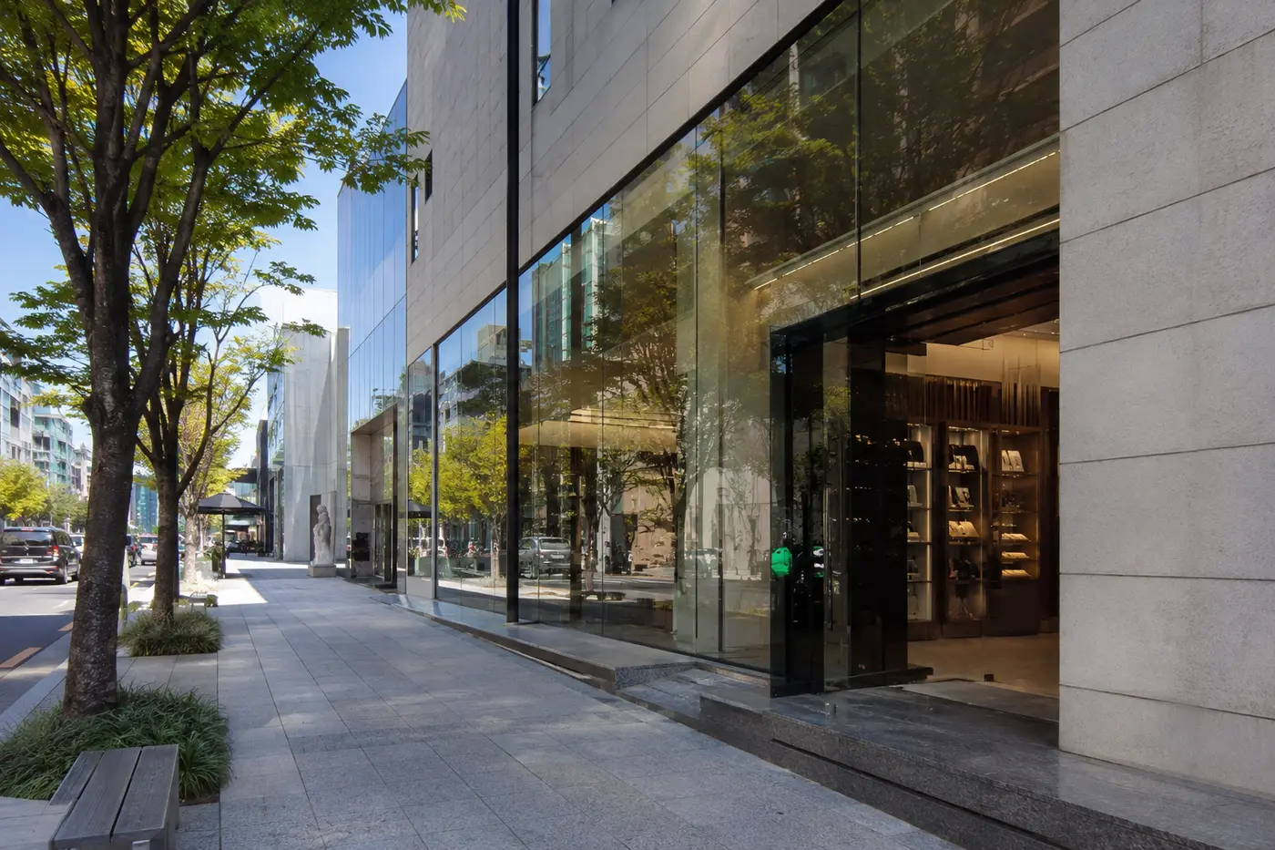 Luxury flagships and architectural storefronts around Cheongdam and Dosan Park