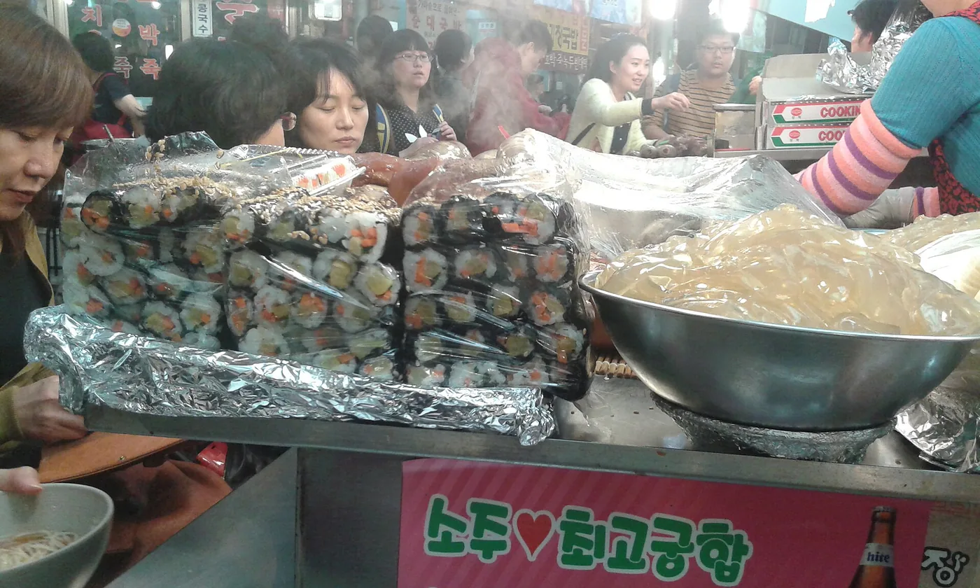 Small mayak gimbap rolls with mustard dipping sauce