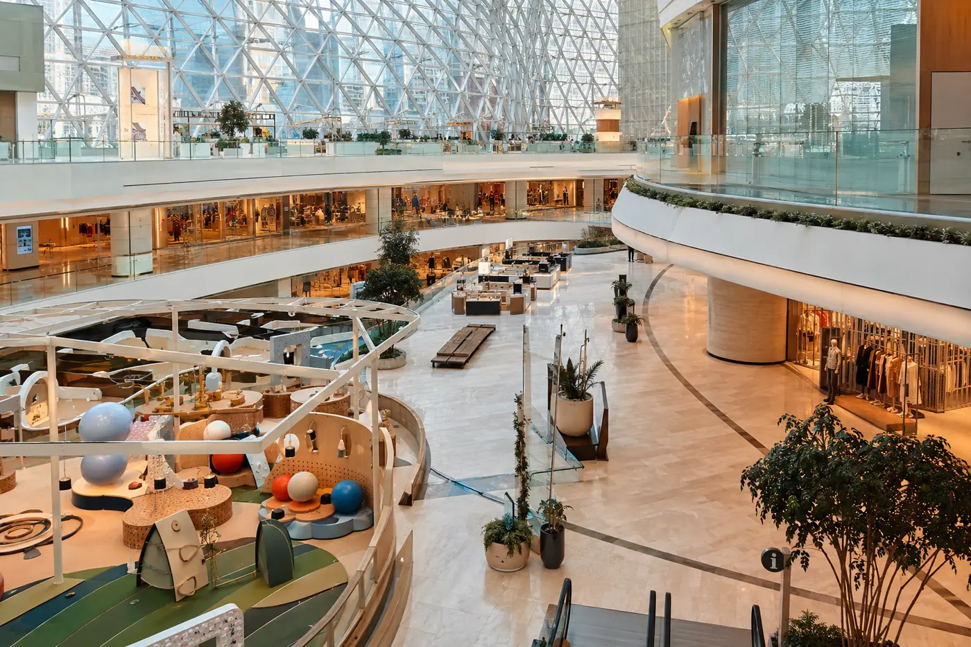 The open interior of Lotte World Mall with family-friendly circulation