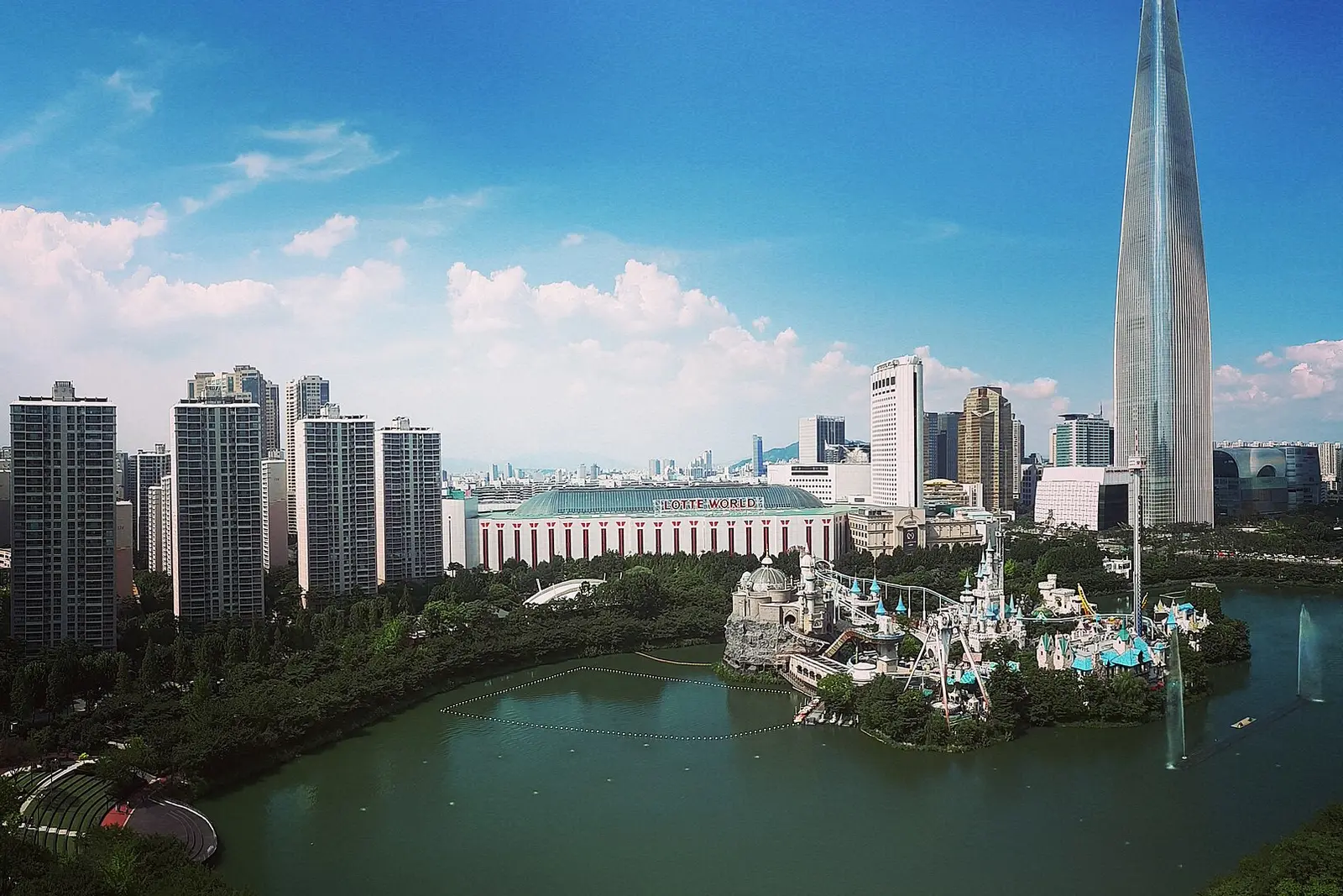 Seokchon Lake with Lotte World and the tower beyond