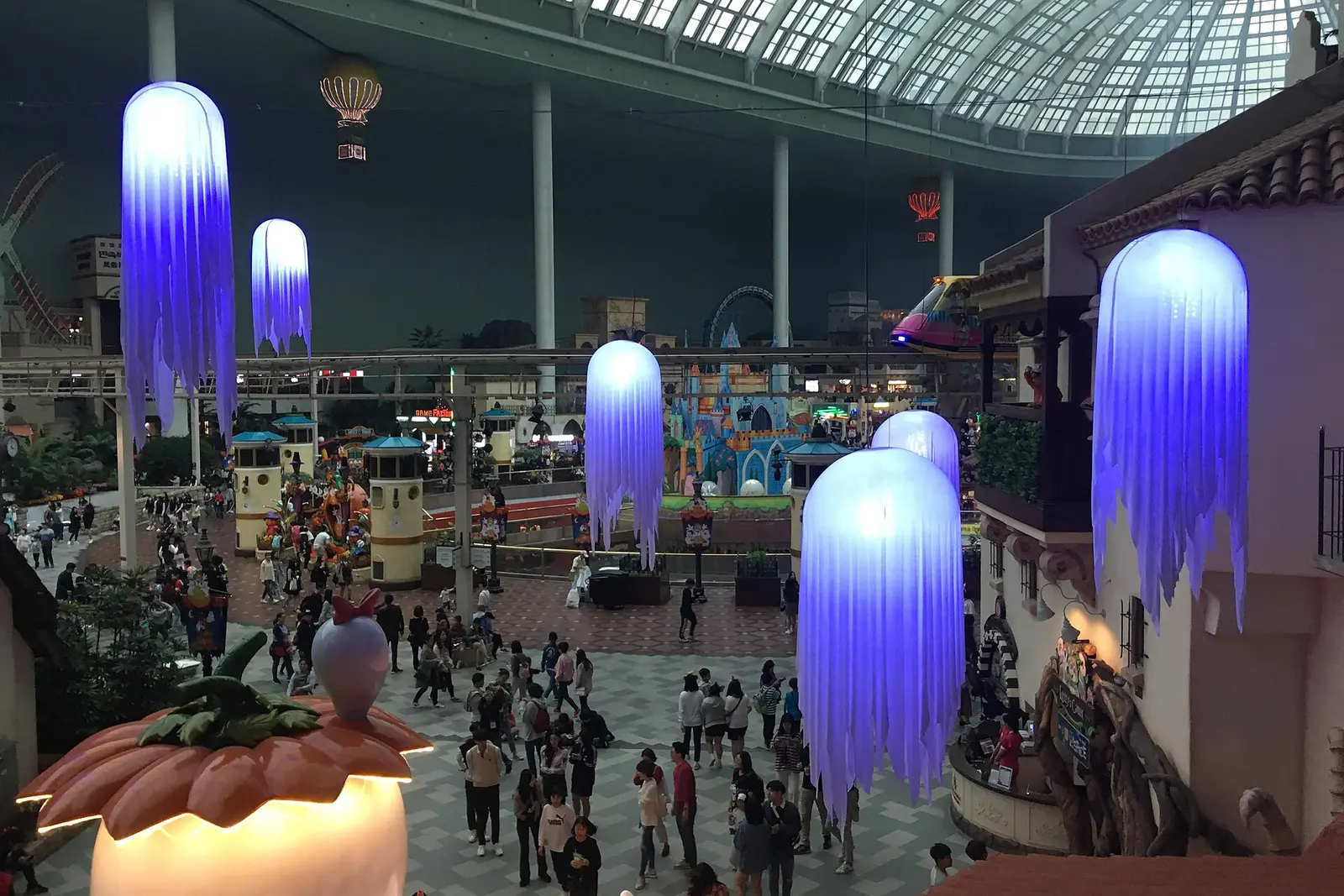 The indoor amusement area at Lotte World in Seoul